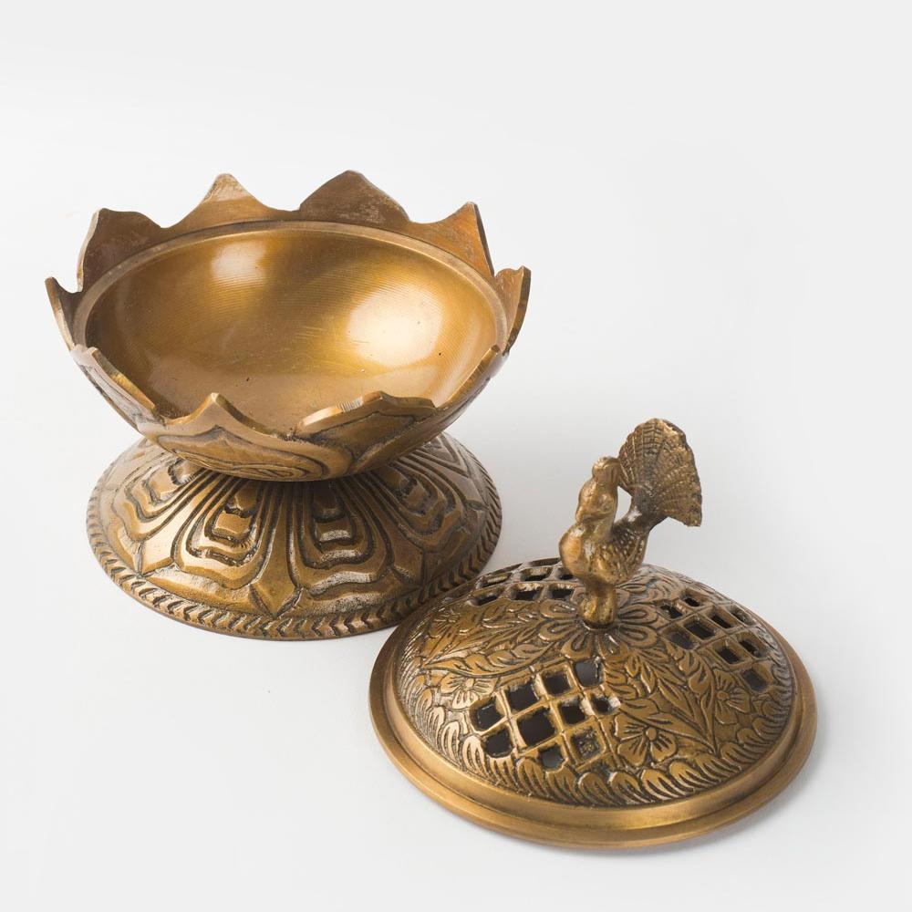 Lotus Loban Dhoop Dani